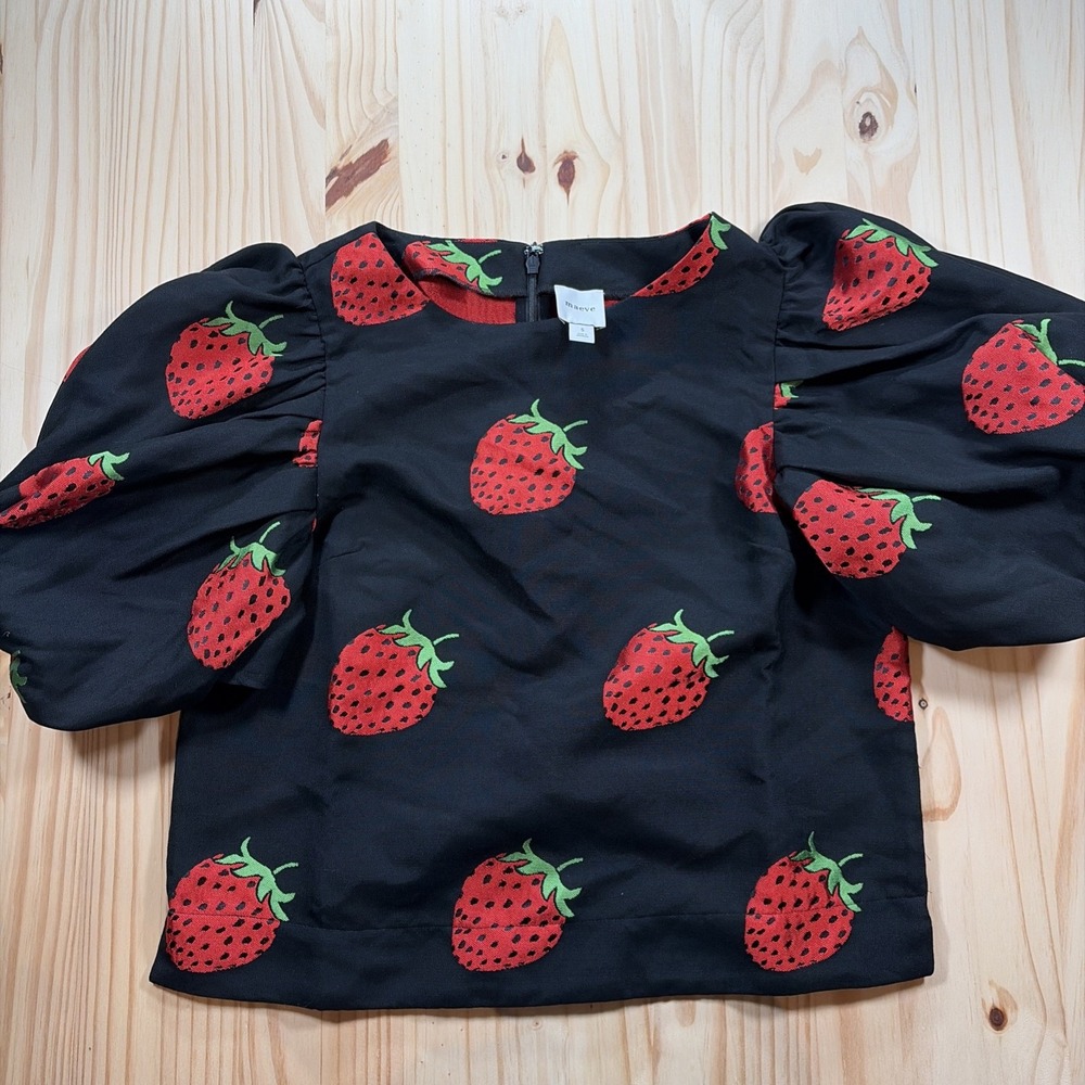 Anthropologie Maeve Puff Sleeve Blouse S Strawberry Picniccore Whimsy Romantic